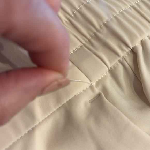 NWOT Athleta Pinnacle Bone Trouser Size 2. - Picture 6 of 9